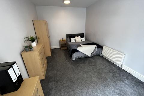 1 bedroom in a house share to rent, 24 Cumberland Road, Leeds LS6