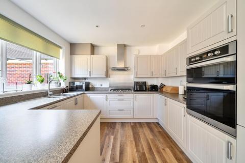 4 bedroom house for sale, Chinnor, Oxfordshire