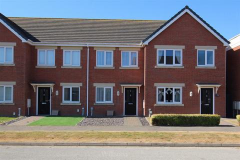 2 bedroom terraced house for sale, Normanby Road, Skegness