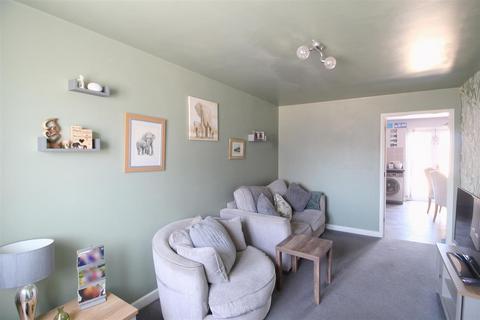 2 bedroom terraced house for sale, Normanby Road, Skegness