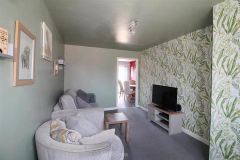 2 bedroom terraced house for sale, Normanby Road, Skegness