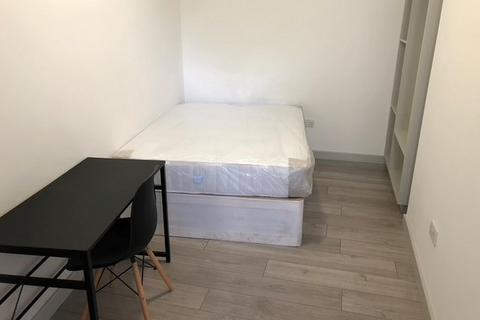 2 bedroom flat to rent, Stoke Road, Stoke-On-Trent ST4