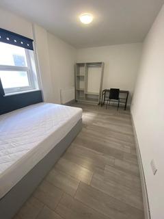 2 bedroom flat to rent, Stoke Road, Stoke-On-Trent ST4