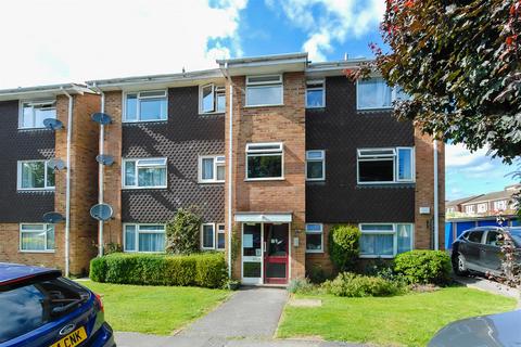 1 bedroom flat for sale, Suffolk Close, Cippenham
