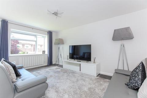 1 bedroom flat for sale, Suffolk Close, Cippenham
