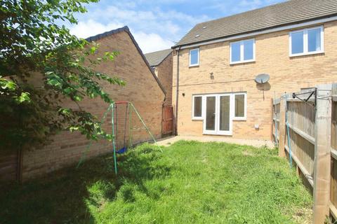 3 bedroom semi-detached house to rent, Jupiter Avenue, Peterborough, PE2