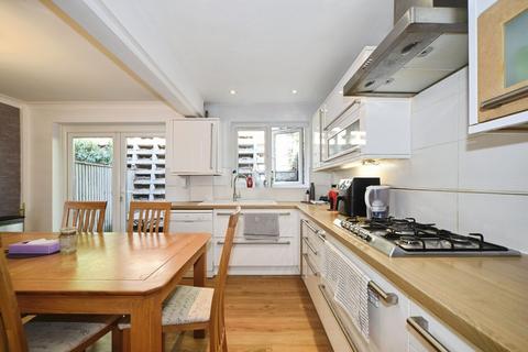 4 bedroom terraced house for sale, Highland Road, Shortlands/Bromley, BR1