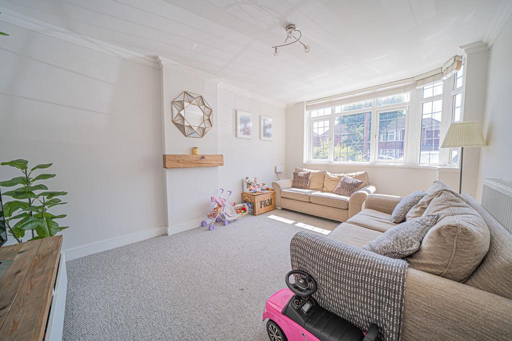 House in Solihull, West Midlands - View 2
