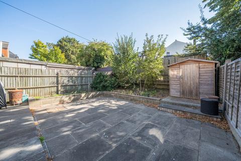 2 bedroom flat for sale, Howard Road, London, SE20