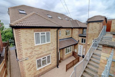 1 bedroom maisonette for sale, Booker Lane, Buckinghamshire HP12