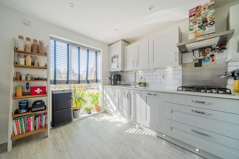 3 bedroom end of terrace house for sale, Thorpe Close, Bordon, GU35