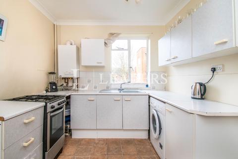 1 bedroom flat to rent, Earlham Court, Heigham Grove, Norwich, NR2