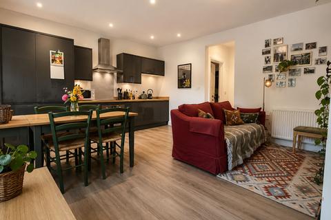 2 bedroom flat to rent, Coronation Road, Southville, BS3