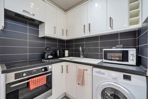 Studio for sale, Jamaica Road, London