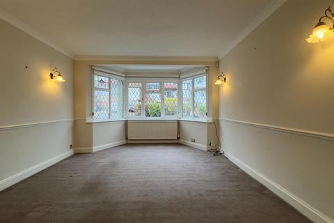 3 bedroom house to rent, Westview Drive, Woodford Green, IG8 8LX