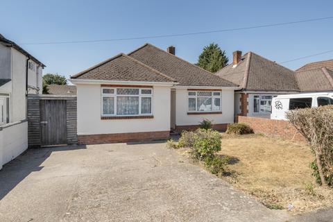 2 bedroom bungalow for sale, Valentine Avenue, Southampton, Hampshire