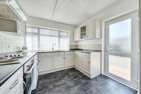 2 bedroom bungalow for sale, Valentine Avenue, Southampton, Hampshire