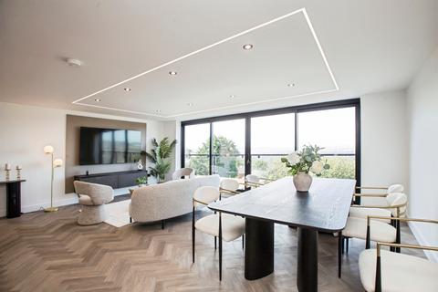 4 bedroom detached house for sale, Viewpoint Villas, Southowram, Halifax