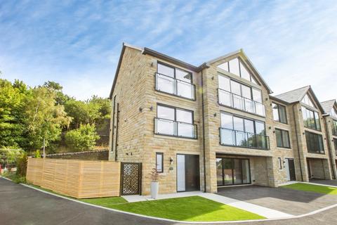 4 bedroom detached house for sale, Viewpoint Villas, Southowram, Halifax