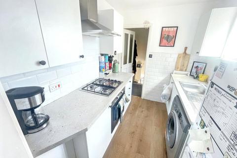 3 bedroom flat for sale, Henry Nelson Street, Lawe Top, South Shields, Tyne and Wear, NE33 2EZ