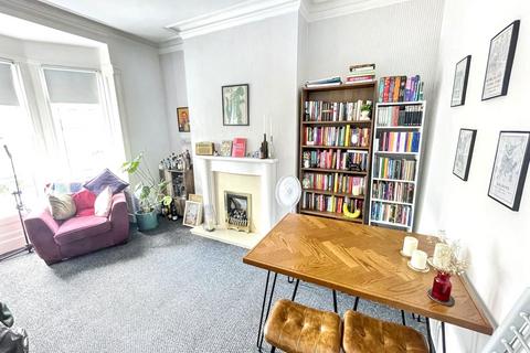 3 bedroom flat for sale, Henry Nelson Street, Lawe Top, South Shields, Tyne and Wear, NE33 2EZ