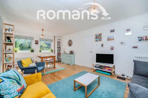 2 bedroom flat to rent, Shawfield Court, 29 Church Road, West Drayton, UB7