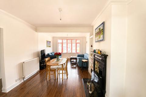 3 bedroom end of terrace house to rent, Donaldson Road, London, London, SE18