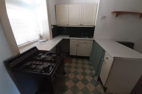 2 bedroom end of terrace house for sale, Woodhead Road, Holmbridge, HOLMFIRTH