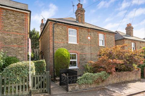 Gladstone Road, Ashtead, KT21