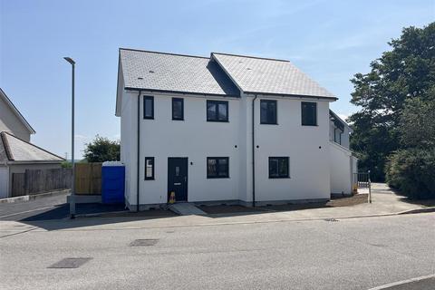 3 bedroom end of terrace house for sale, St Michaels Way, Roche