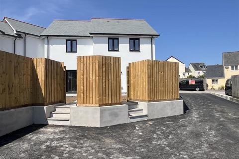 3 bedroom end of terrace house for sale, St Michaels Way, Roche