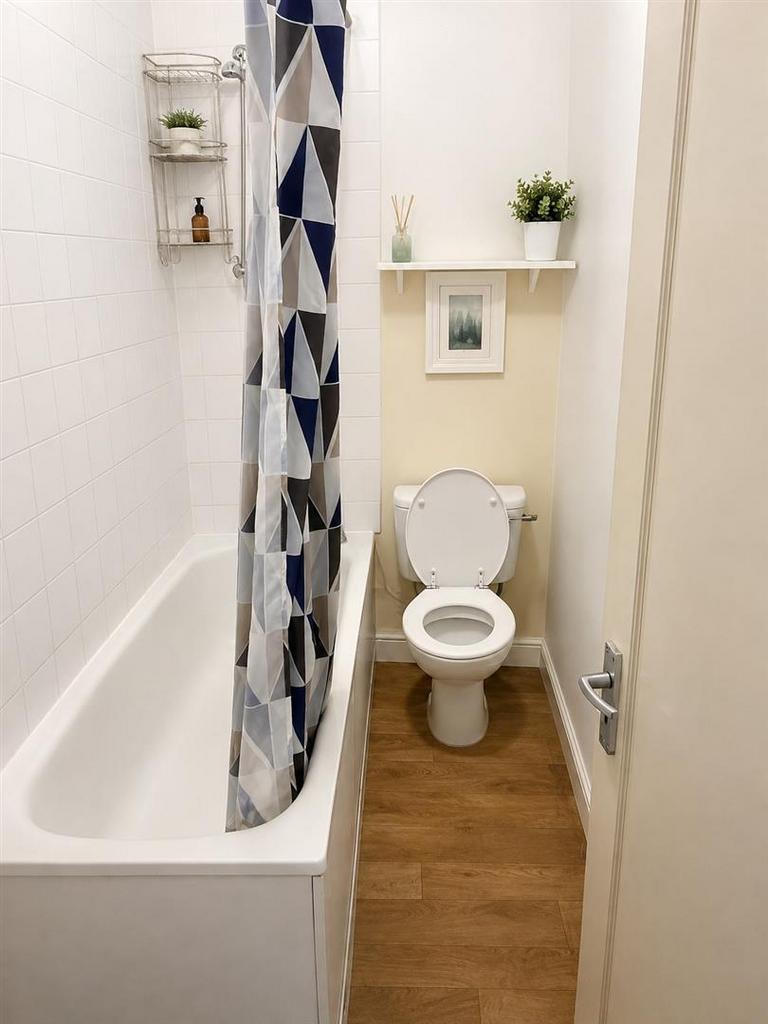 Apartment in London - More