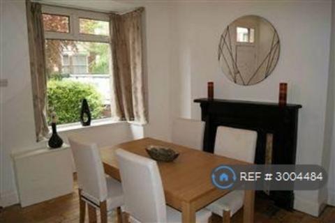 2 bedroom terraced house to rent, Victoria Road, Birmingham, B17