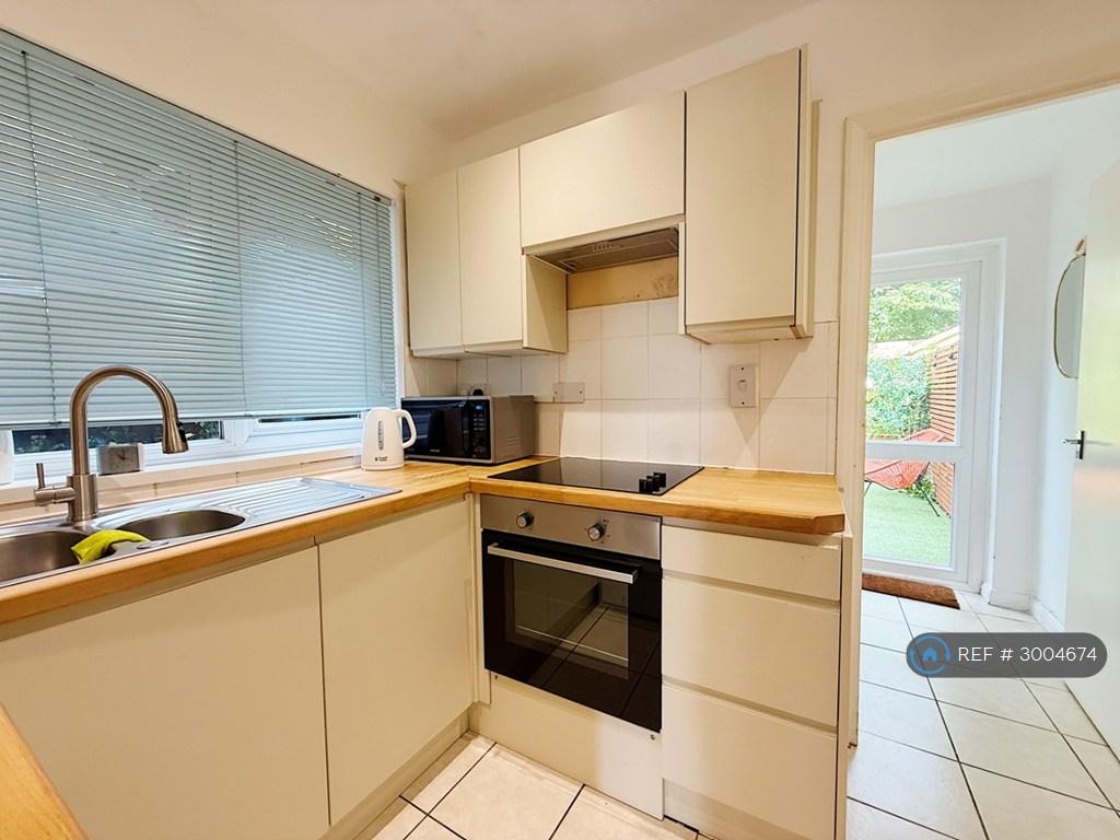 Apartment in London - View 5