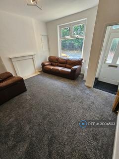 3 bedroom terraced house to rent, Chapel Lane, Chorley, PR7