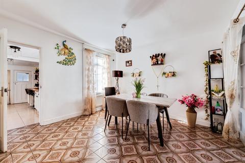 2 bedroom terraced house for sale, Florence Street, Swindon