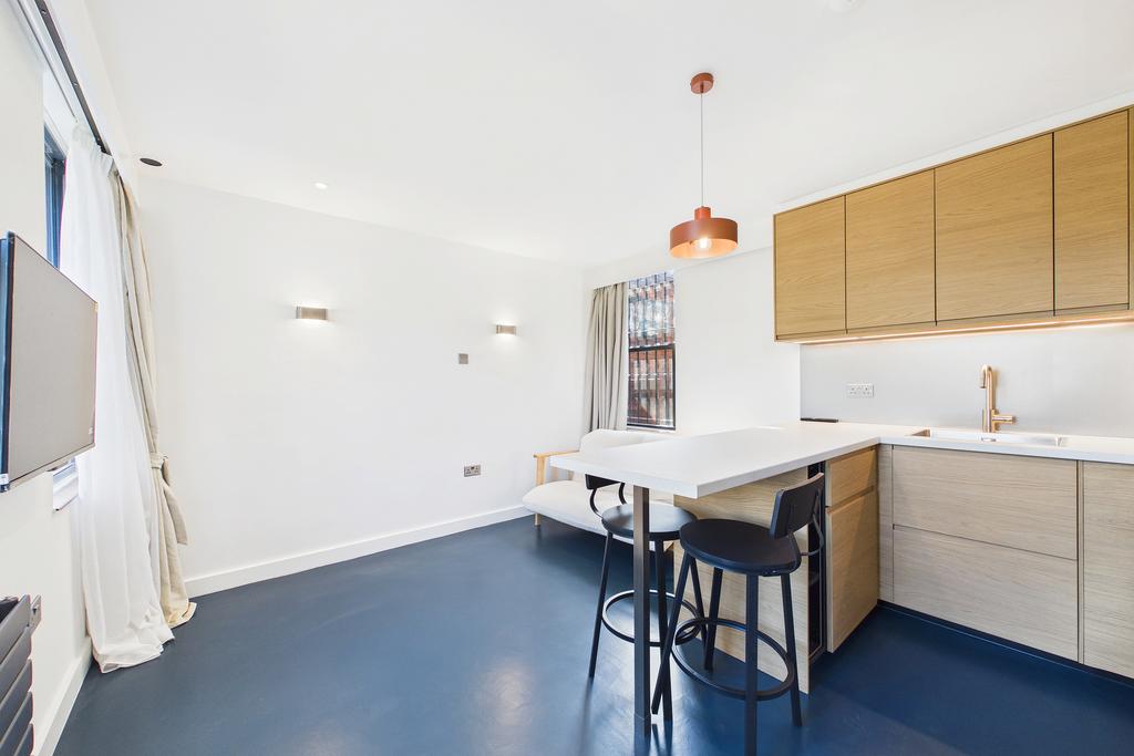 Apartment in London, Tachbrook Estate, Millbank - View 3