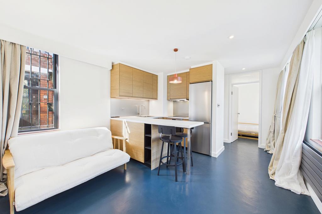 Apartment in London, Tachbrook Estate, Millbank - More