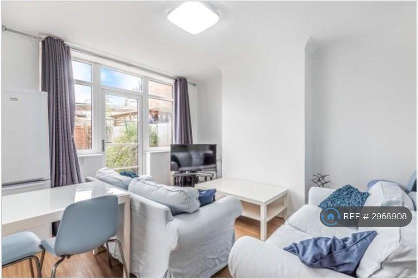 House in York - View 4
