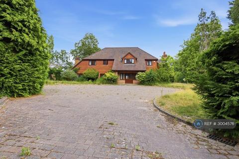 6 bedroom detached house to rent, Woodhill, Woking, GU23