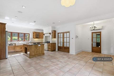 6 bedroom detached house to rent, Woodhill, Woking, GU23