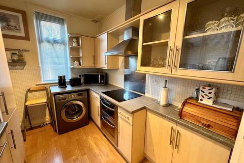 3 bedroom semi-detached house to rent, Whitby Avenue, Manchester, M16