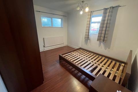 2 bedroom maisonette to rent, Rayson Way, Cambridge, CB5