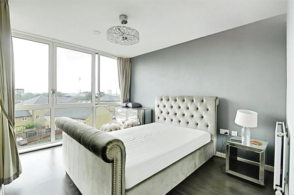 Apartment in London - View 5