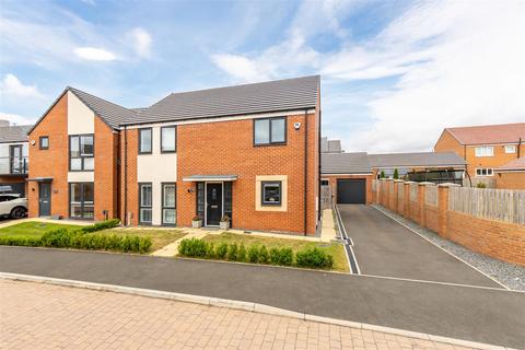 4 bedroom detached house for sale, Ringlet Drive, Newcastle Upon Tyne