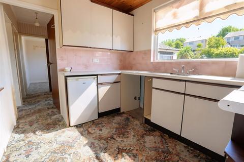 2 bedroom bungalow for sale, Green Lane, West Vale