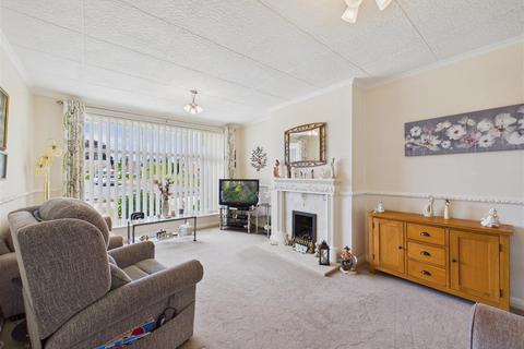 2 bedroom semi-detached bungalow for sale, Elm Avenue, Elloughton