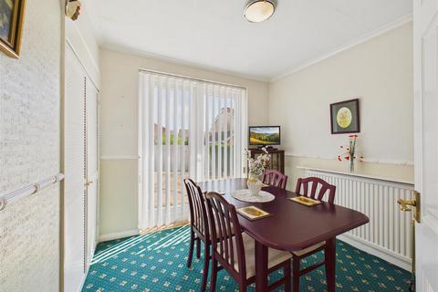 2 bedroom semi-detached bungalow for sale, Elm Avenue, Elloughton