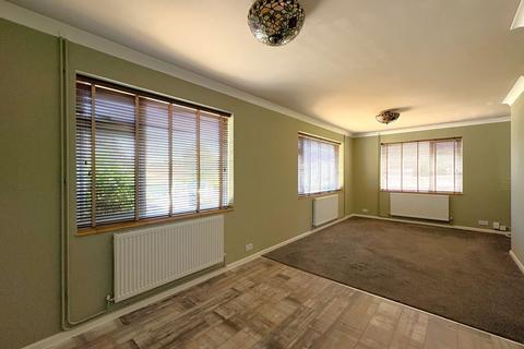 3 bedroom bungalow for sale, Waysbrook, Letchworth Garden City, SG6