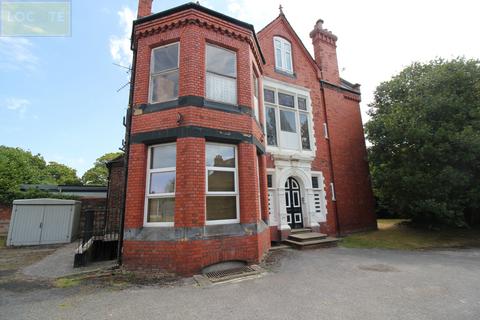 1 bedroom apartment to rent, Irlam Road, Flixton, Manchester